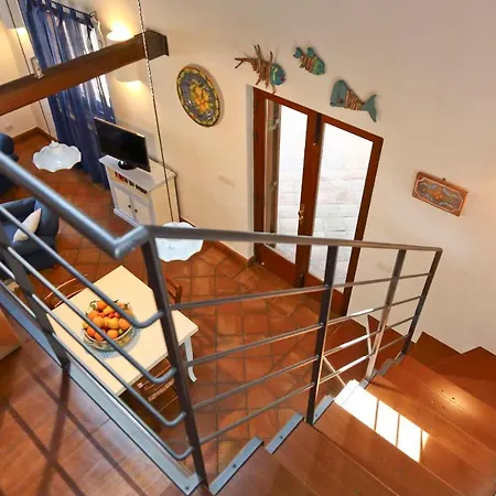 Casa Rosamarina